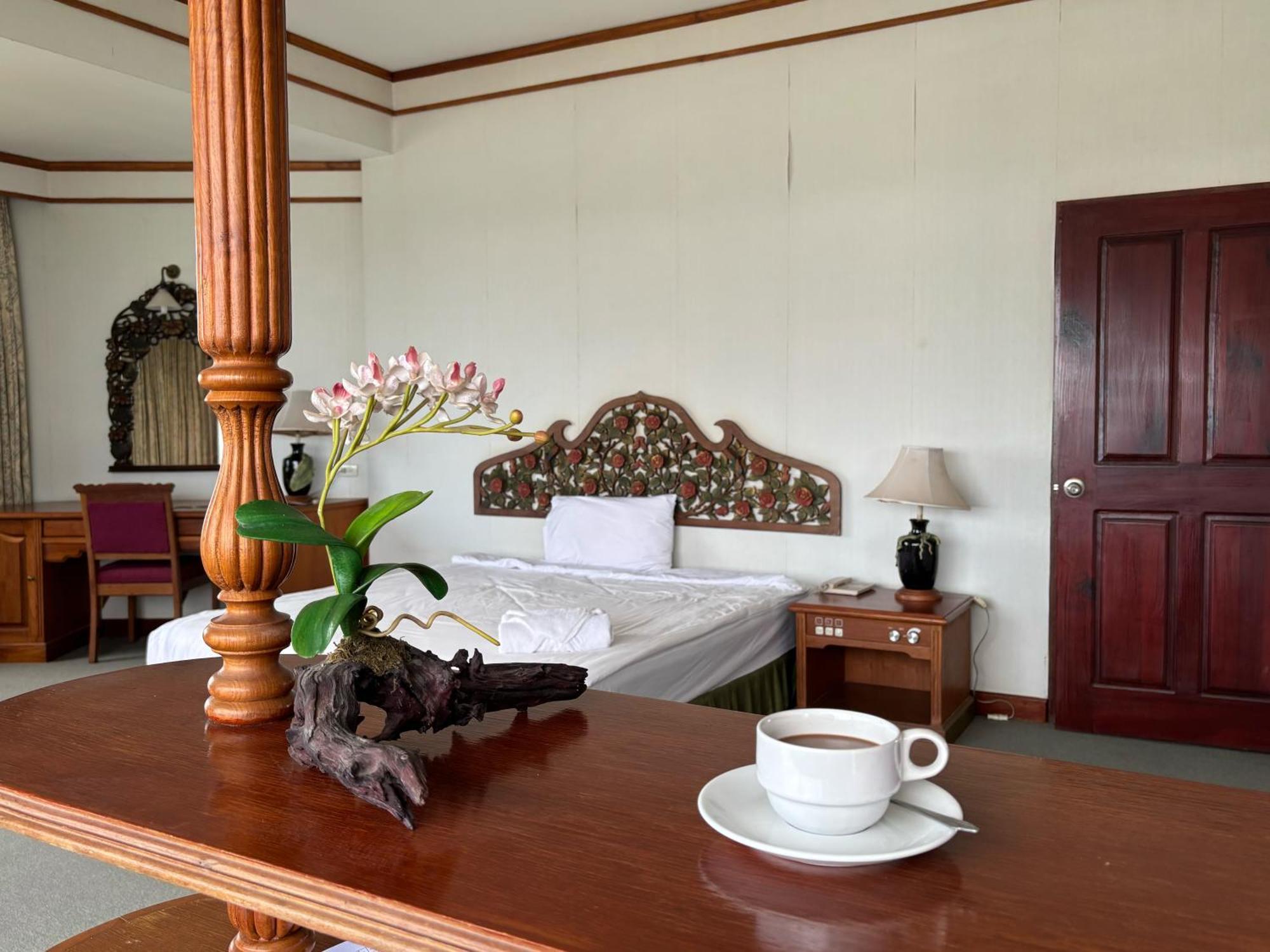 Royal Mekong Riverside Hotel Нонгкхай Экстерьер фото