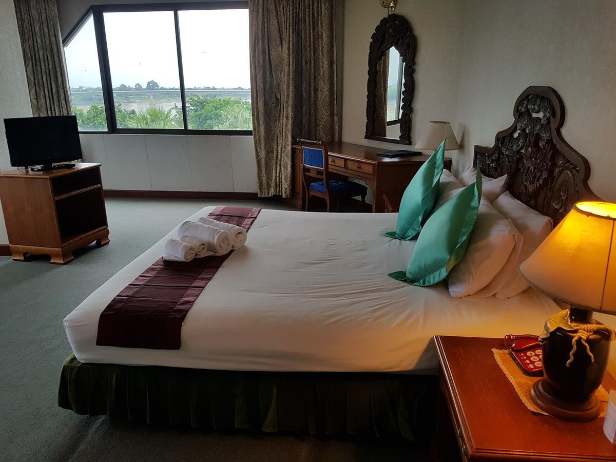 Royal Mekong Riverside Hotel Нонгкхай Экстерьер фото