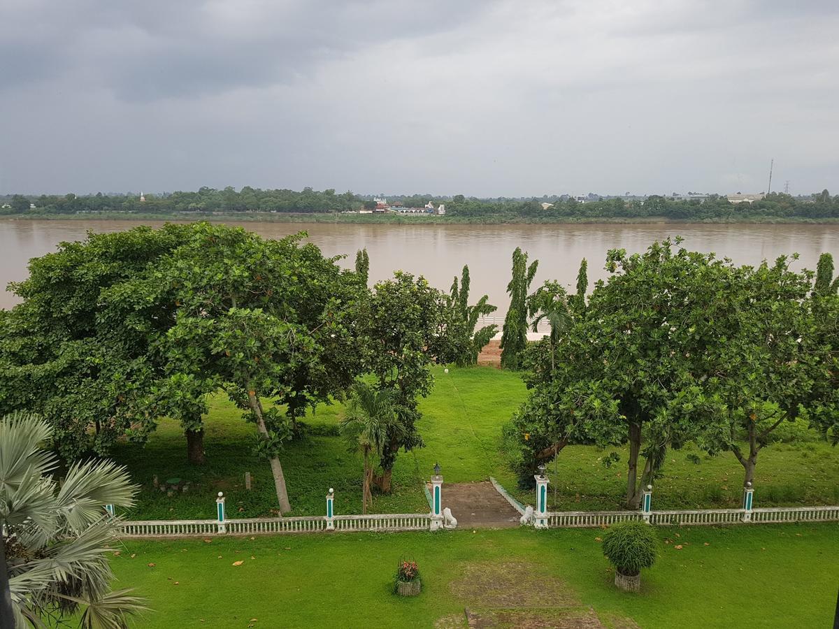 Royal Mekong Riverside Hotel Нонгкхай Экстерьер фото